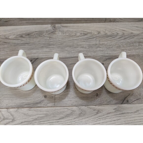 Set of 4 Vintage Pyrex Regency Gold Scroll Coffee Mugs D-Handle Milk Glass 709 - Picture 5 of 9